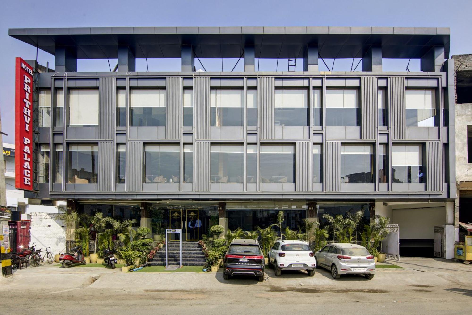 Hotel Prithvi-Raj Near Delhi Airport Νέο Δελχί Εξωτερικό φωτογραφία