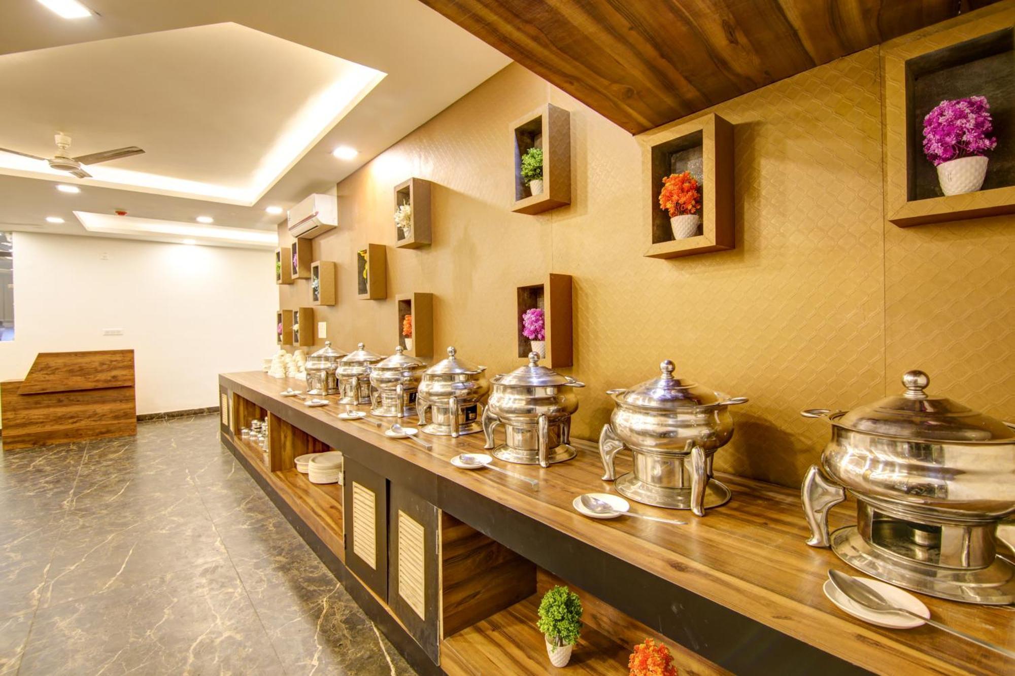 Hotel Prithvi-Raj Near Delhi Airport Νέο Δελχί Εξωτερικό φωτογραφία